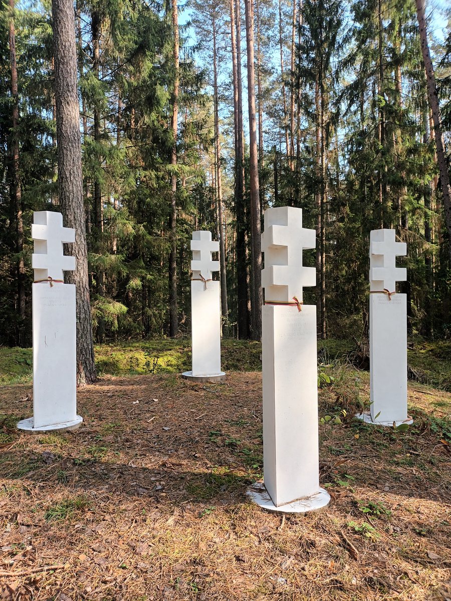 File:Labanoro mūšio Lietuvos partizanų memorialas.jpg