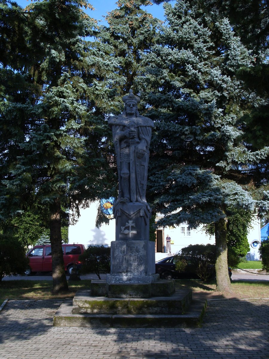 Monument of Vytautas the Great in Veliuona