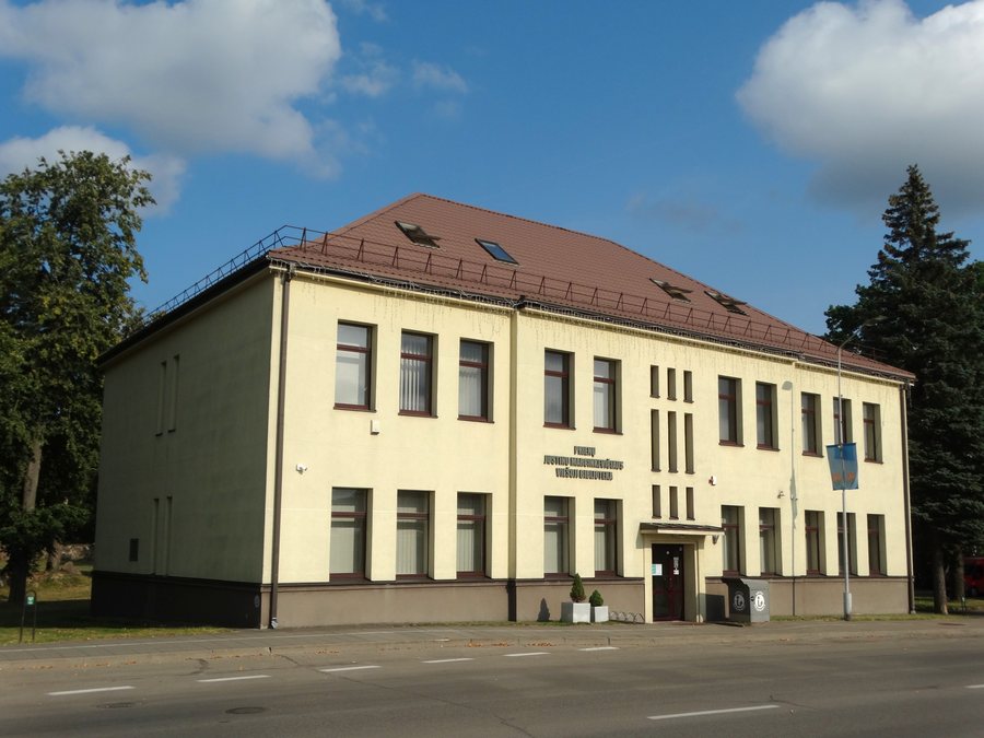 File:Biblioteka, Prienai.JPG