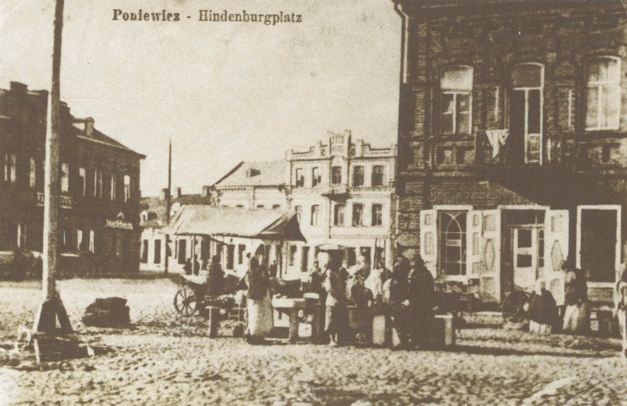 Panevėžys Market Square, photographed between 1915-1918